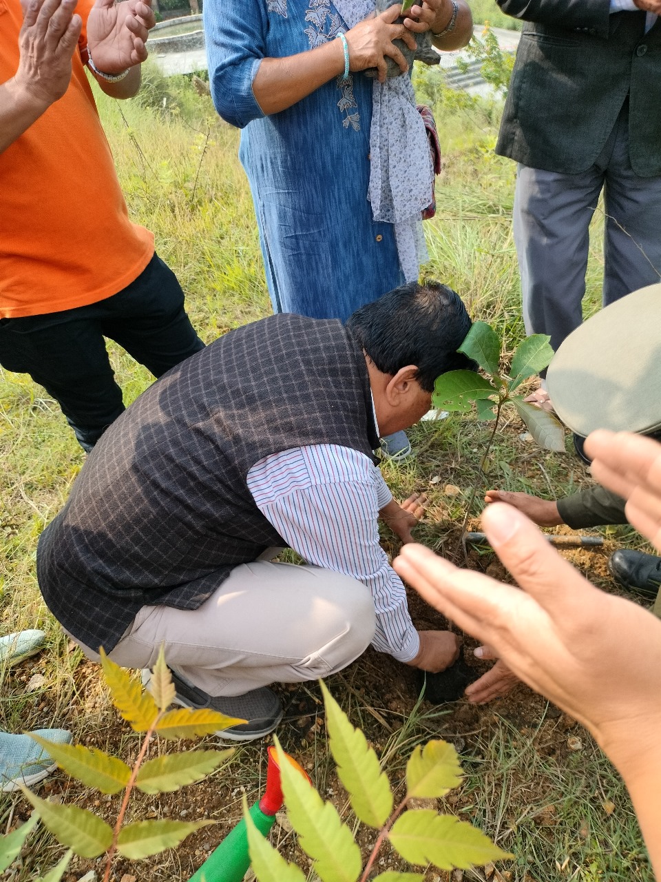 Gender just climate Solutions: Linking women's economic empowerment and climate action in Nepal